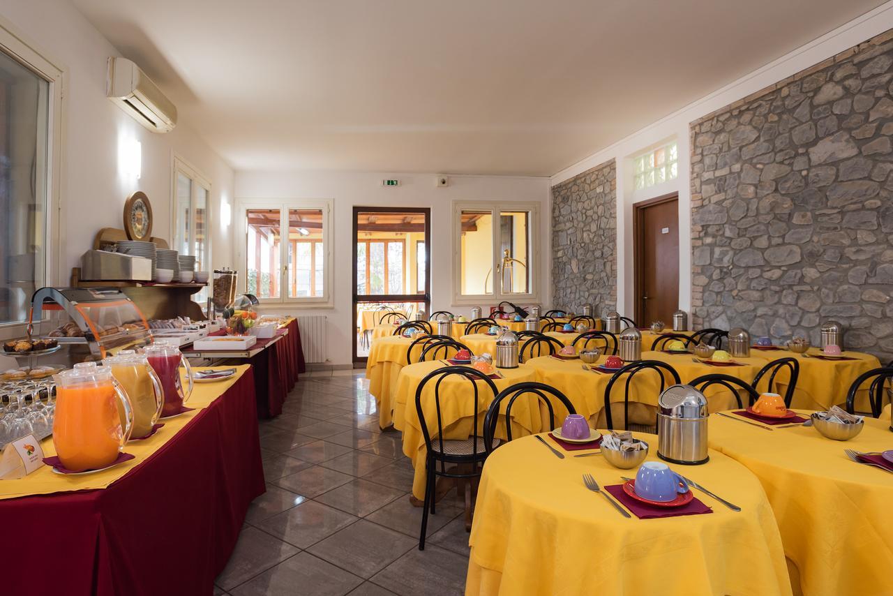 Hotel Villa Molinari Collecchio Luaran gambar