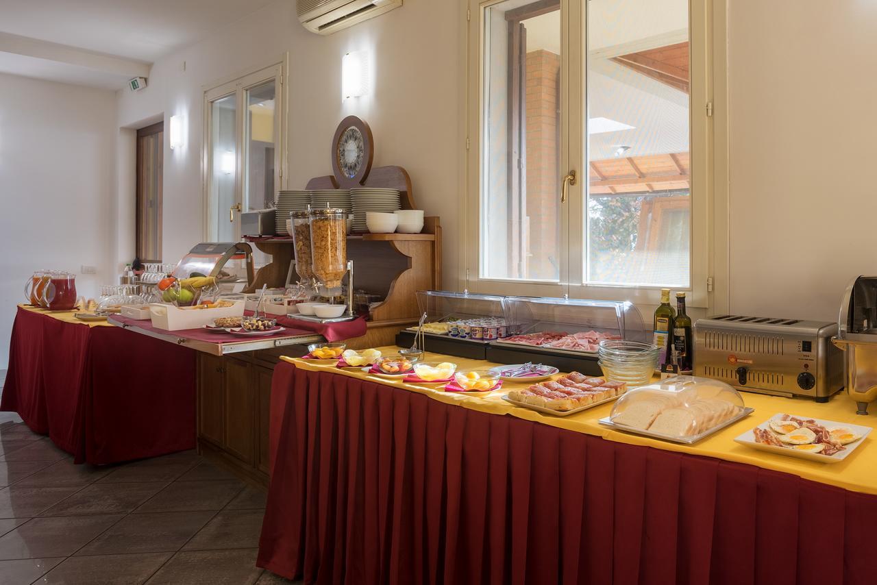 Hotel Villa Molinari Collecchio Luaran gambar