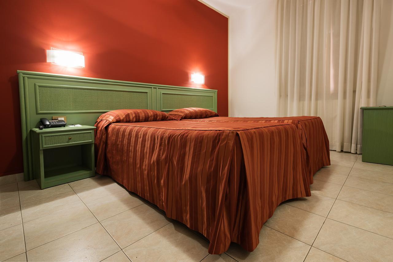Hotel Villa Molinari Collecchio Luaran gambar